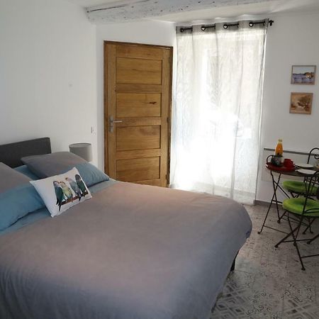 La Bignone Apartamento LʼIsle-sur-la-Sorgue Exterior foto